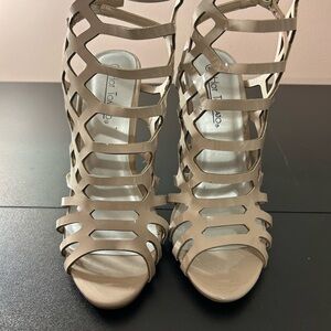 Hot Tomato Women's Caged Heels Open Toe Harlow Nude Size 8M No Box